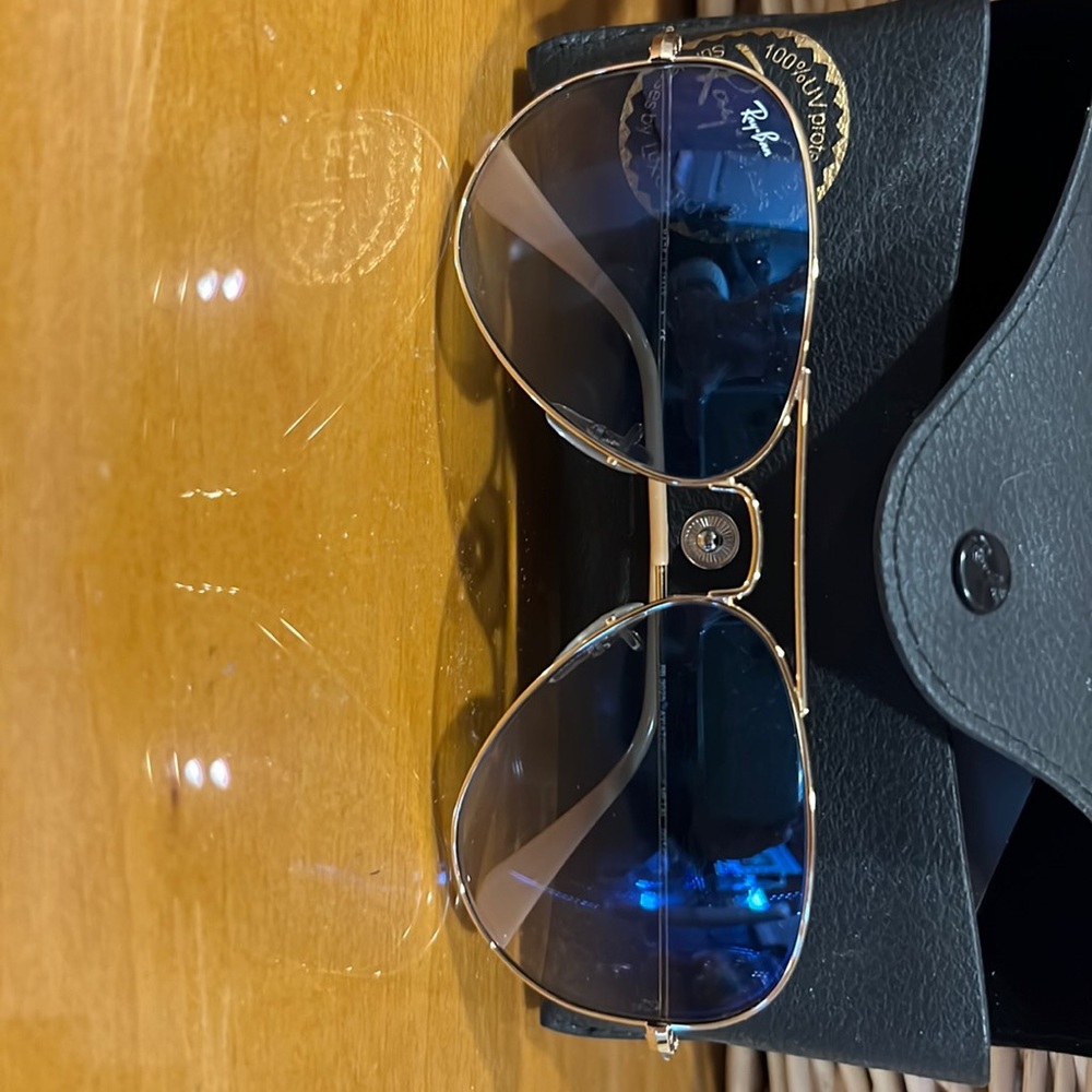 Brand New Aviator blue Lens